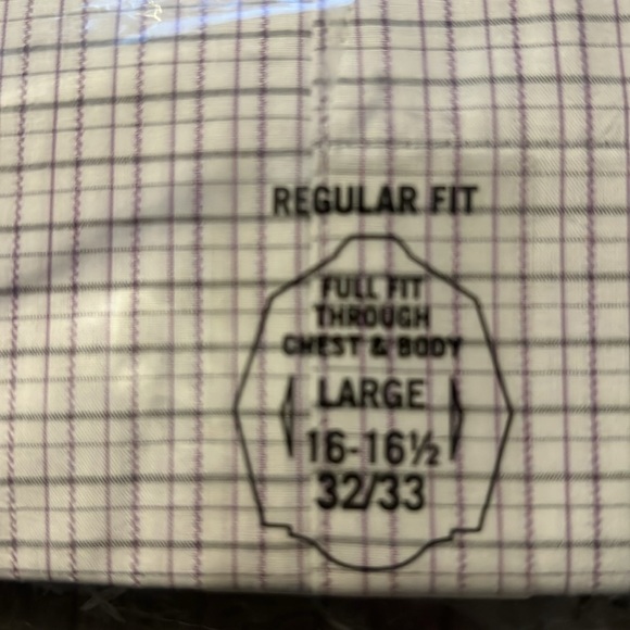 HOST PICK - Van Heusen Wrinkle Free Men’s Button up - Picture 10 of 10